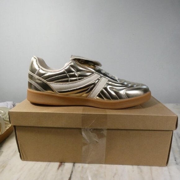 NiB Steve Madden Womens Madrid Gold Metalic Sneaker 9 - Picture 5 of 16